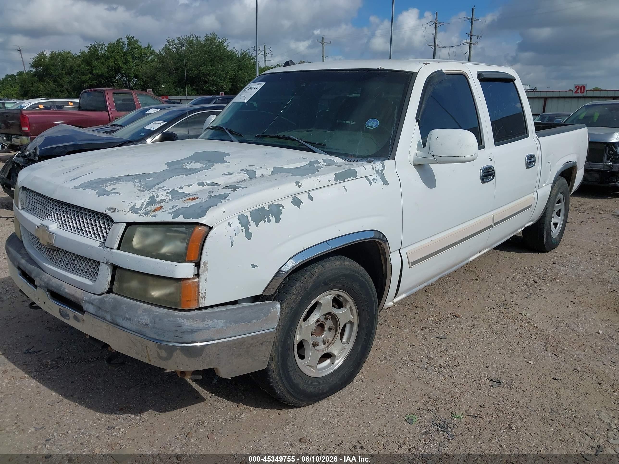 2004 Chevrolet Silverado 1500 Ls Белый vin: 2GCEC13T441346765