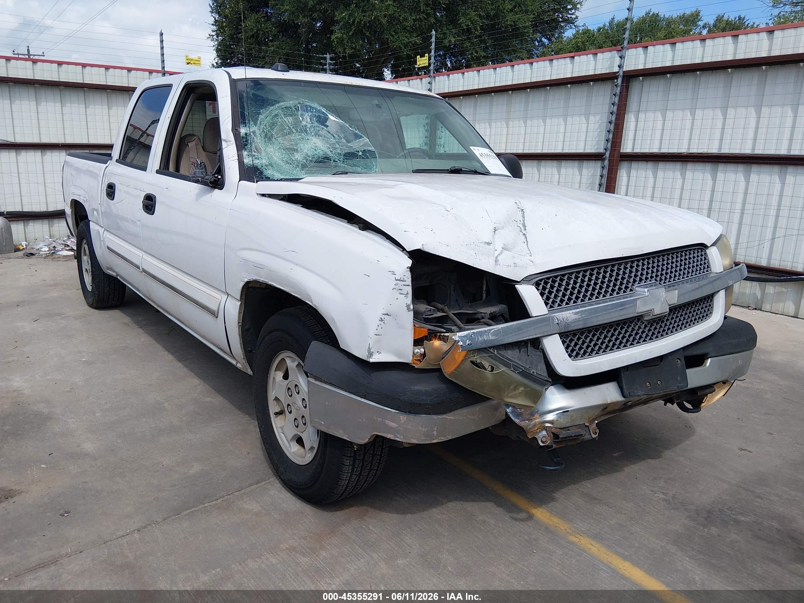2004 Chevrolet Silverado 1500 Ls Белый vin: 2GCEC13T441423750