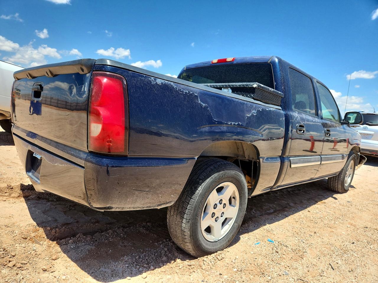 2005 Chevrolet Silverado C1500 Blue vin: 2GCEC13T451169653
