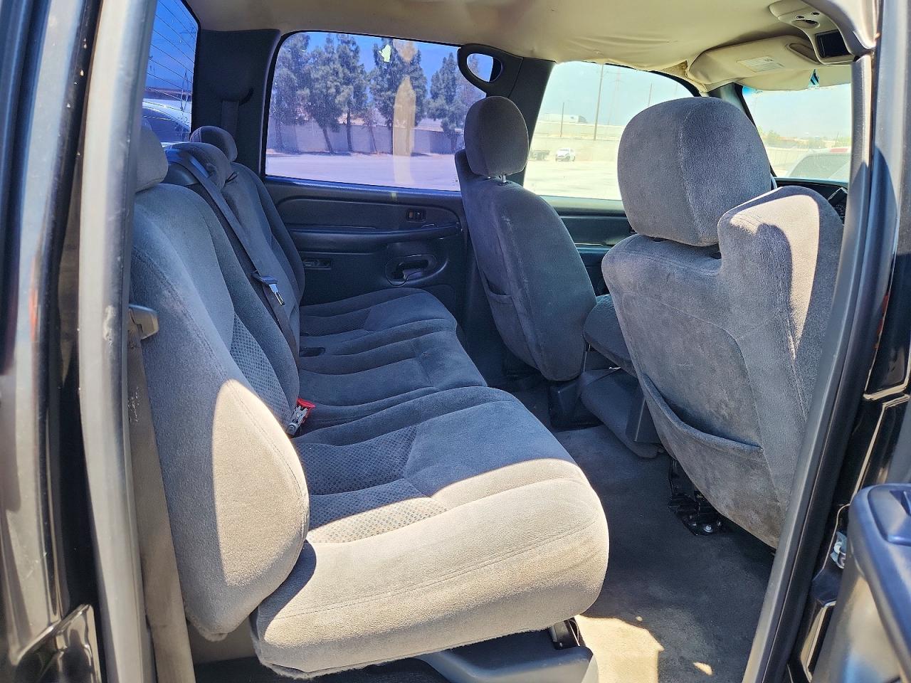 2005 Chevrolet Silverado C1500 Black vin: 2GCEC13T451374972