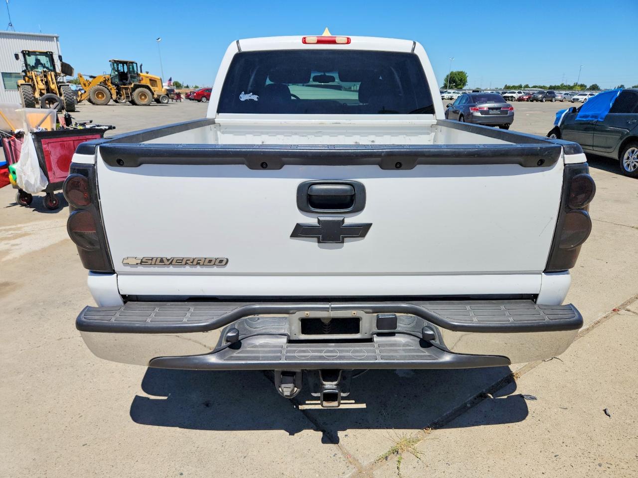 2006 Chevrolet Silverado C1500 White vin: 2GCEC13T461121166