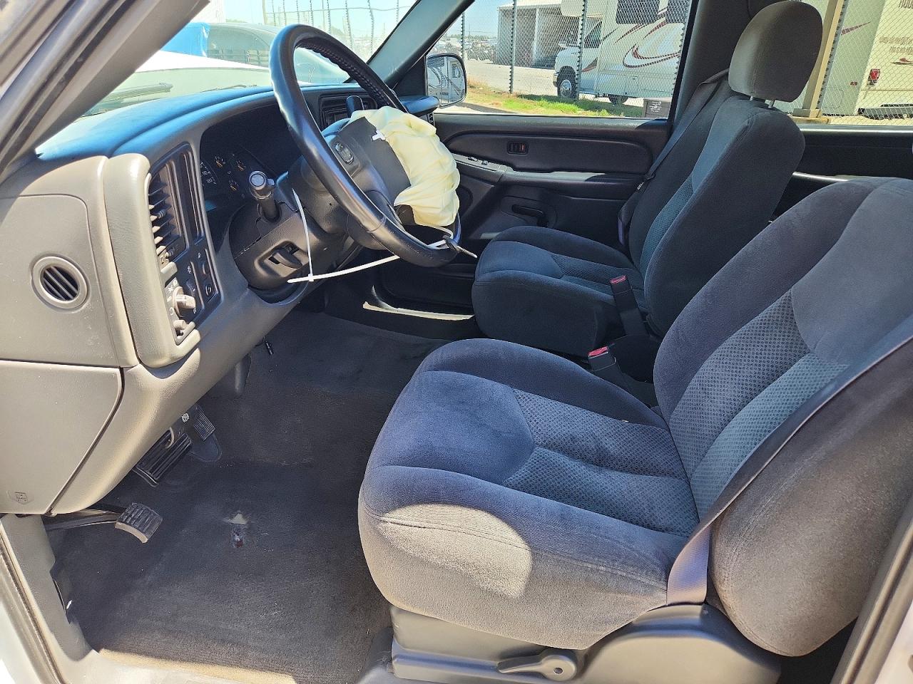 2006 Chevrolet Silverado C1500 White vin: 2GCEC13T461121166