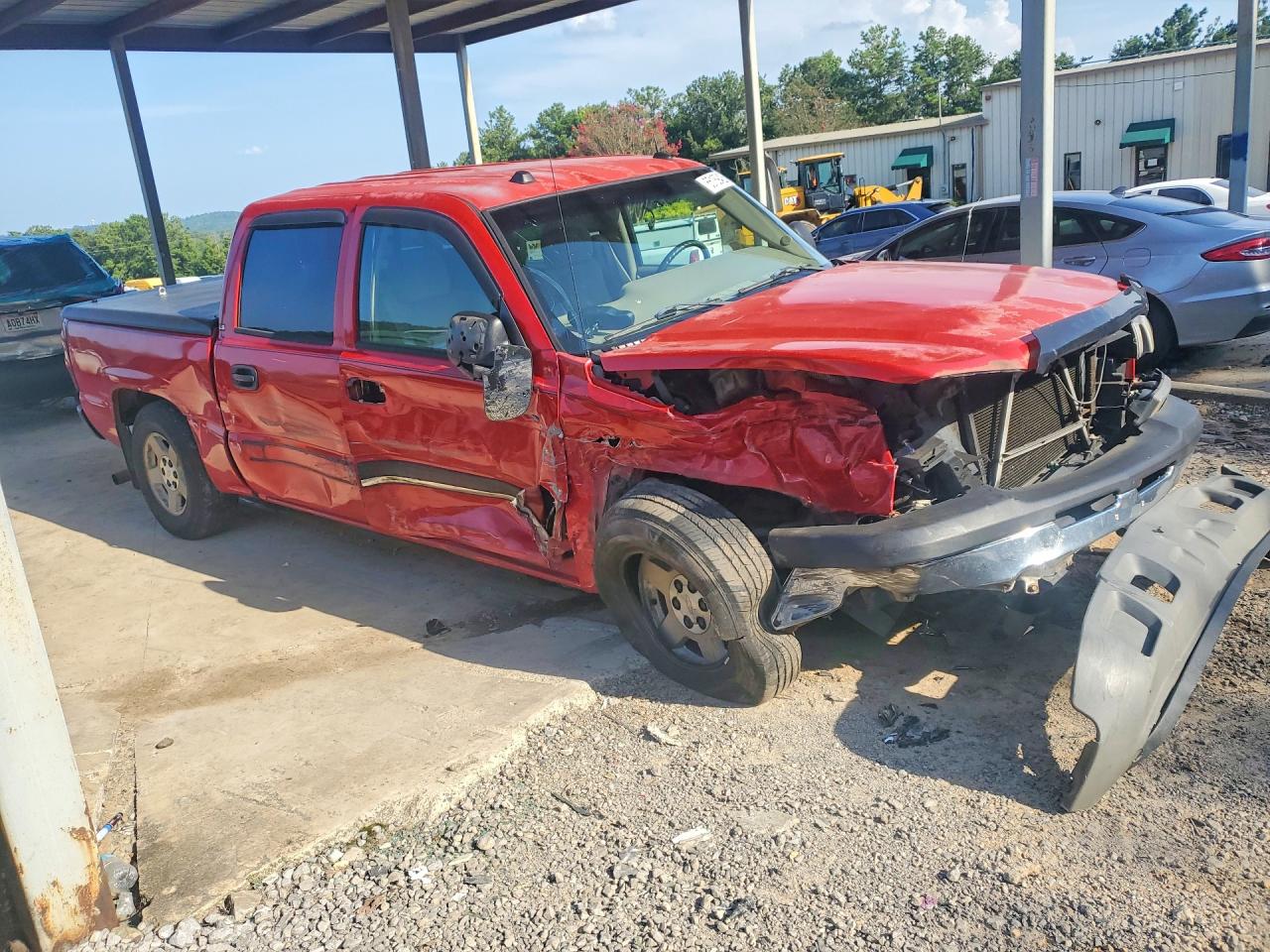 2005 Chevrolet Silverado C1500 Red vin: 2GCEC13T551115536