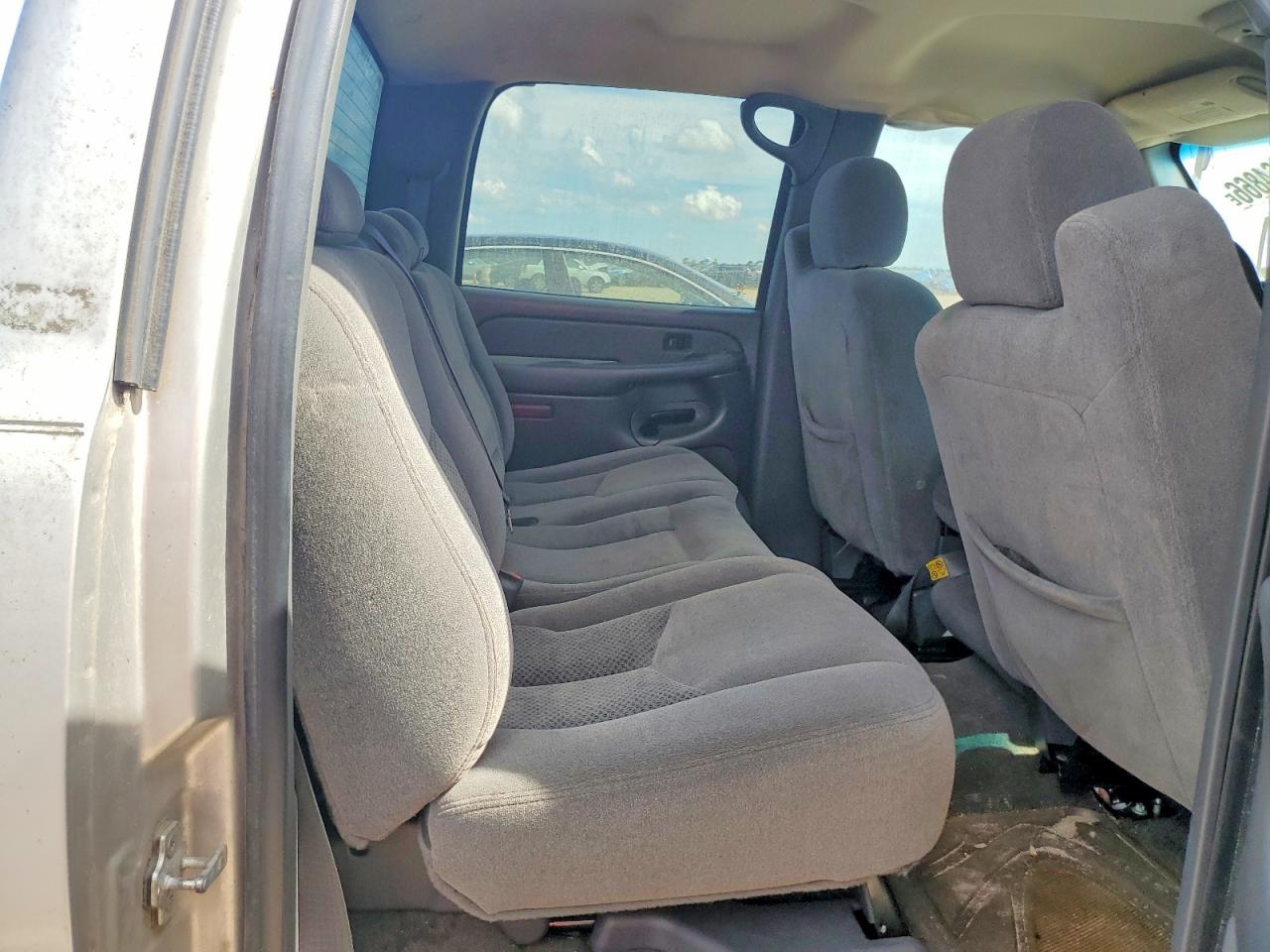 2005 Chevrolet Silverado C1500 Silver vin: 2GCEC13T551288733