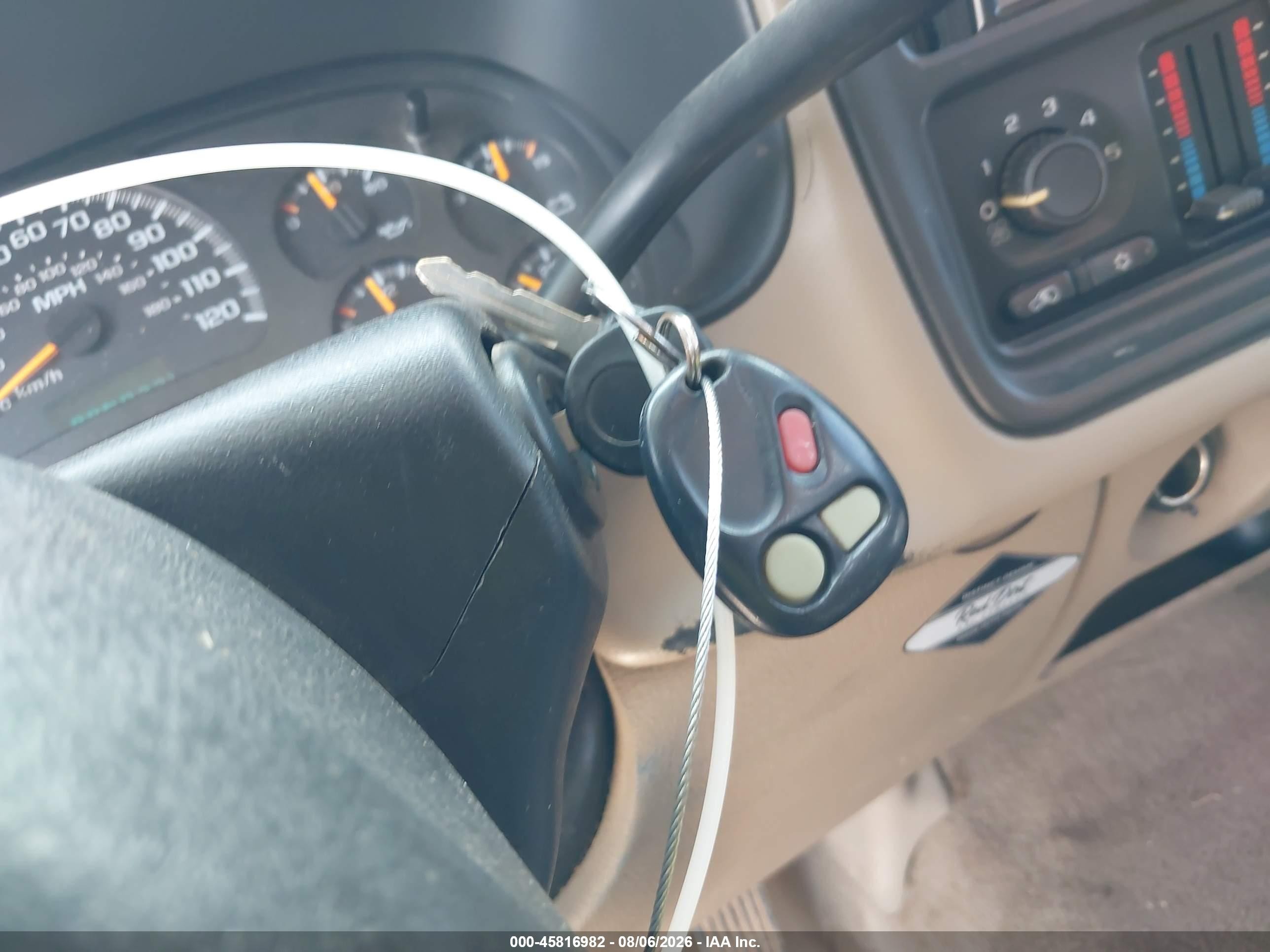 2005 Chevrolet Silverado 1500 Ls Золотой vin: 2GCEC13T651136427