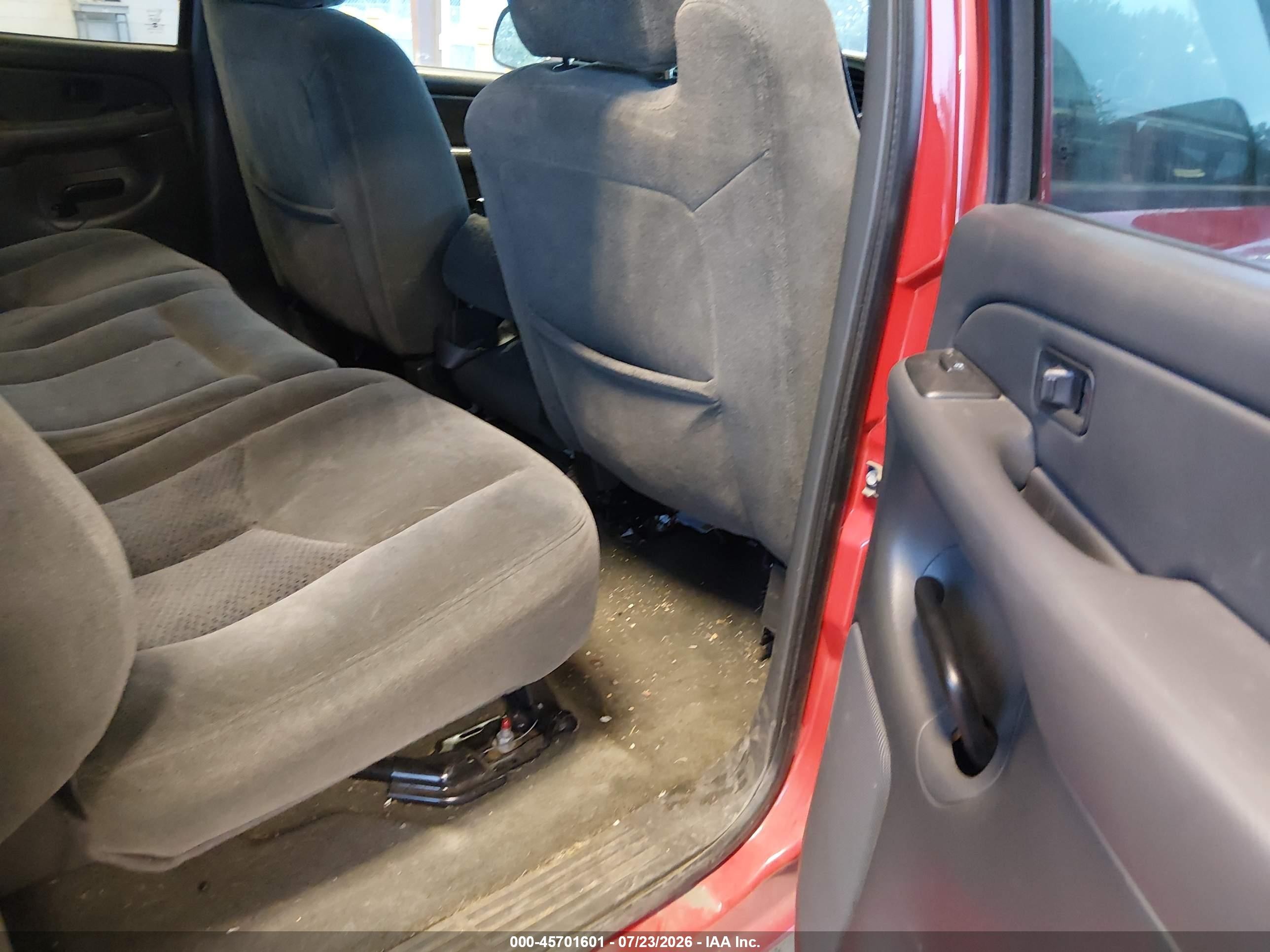 2004 Chevrolet Silverado 1500 Ls Red vin: 2GCEC13T741329619