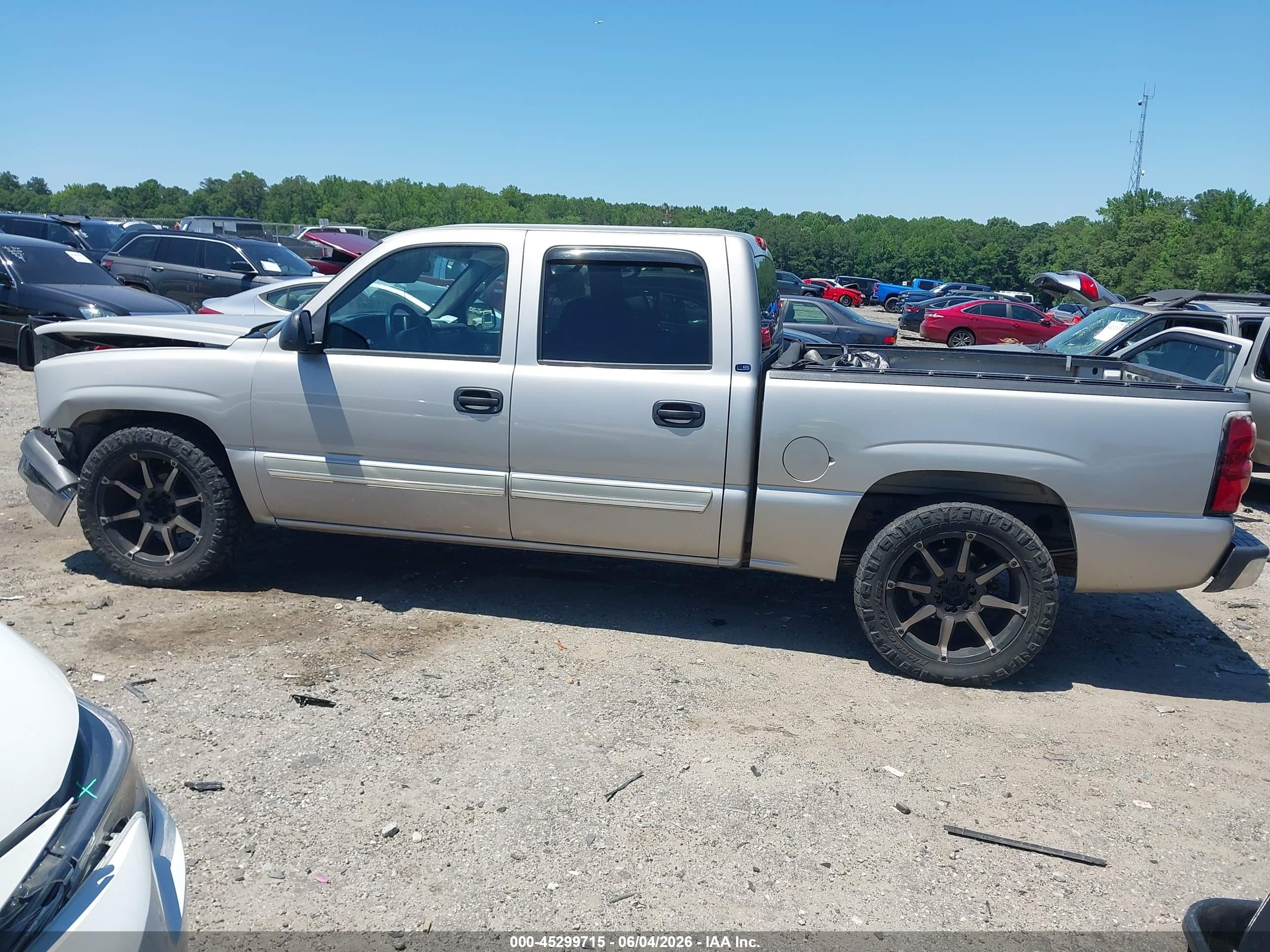 2004 Chevrolet Silverado 1500 Ls Gray vin: 2GCEC13T741362281