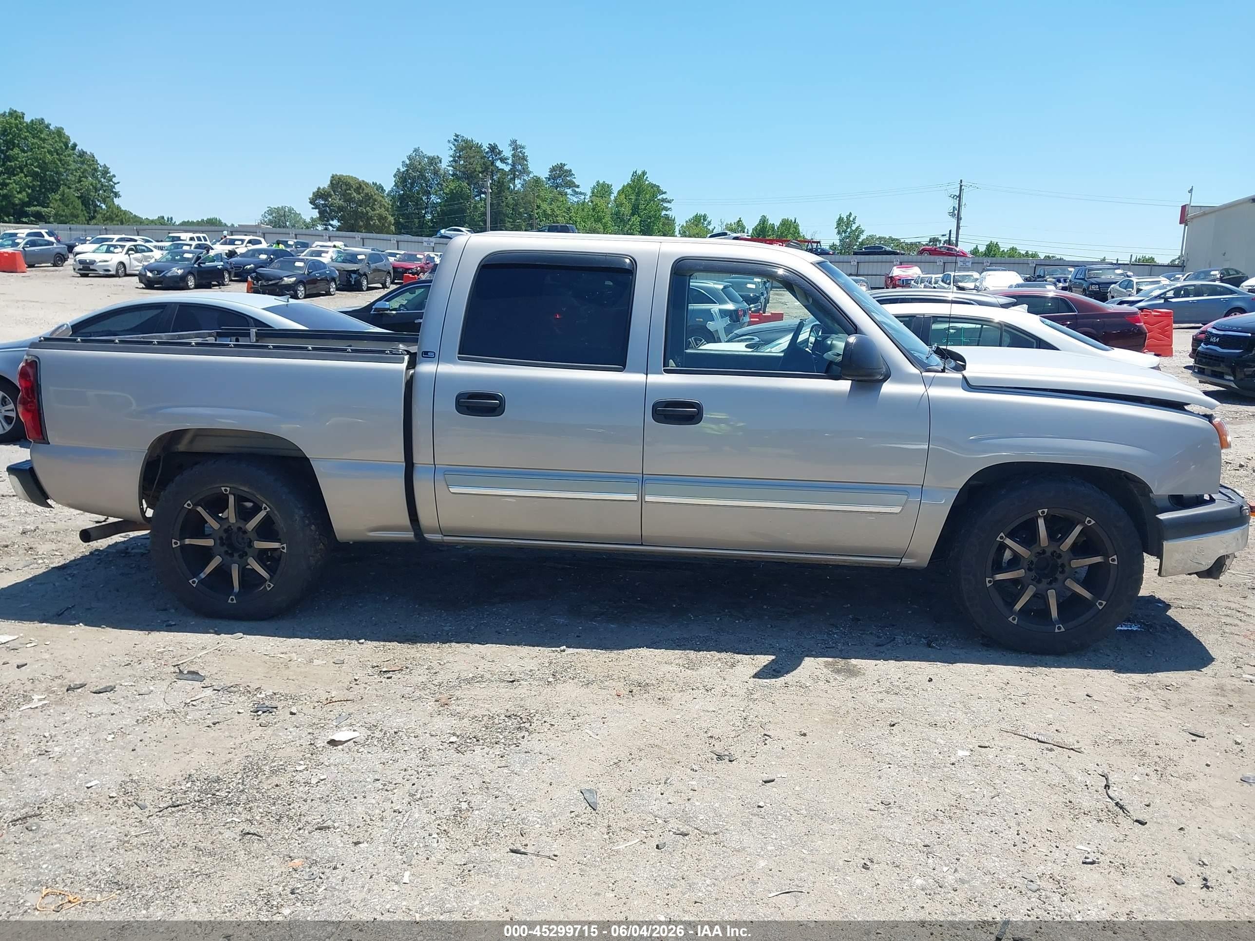 2004 Chevrolet Silverado 1500 Ls Gray vin: 2GCEC13T741362281