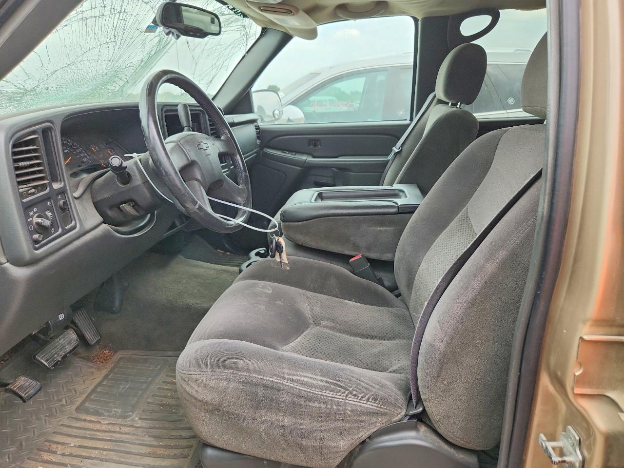 2005 Chevrolet Silverado C1500 Tan vin: 2GCEC13T751107406