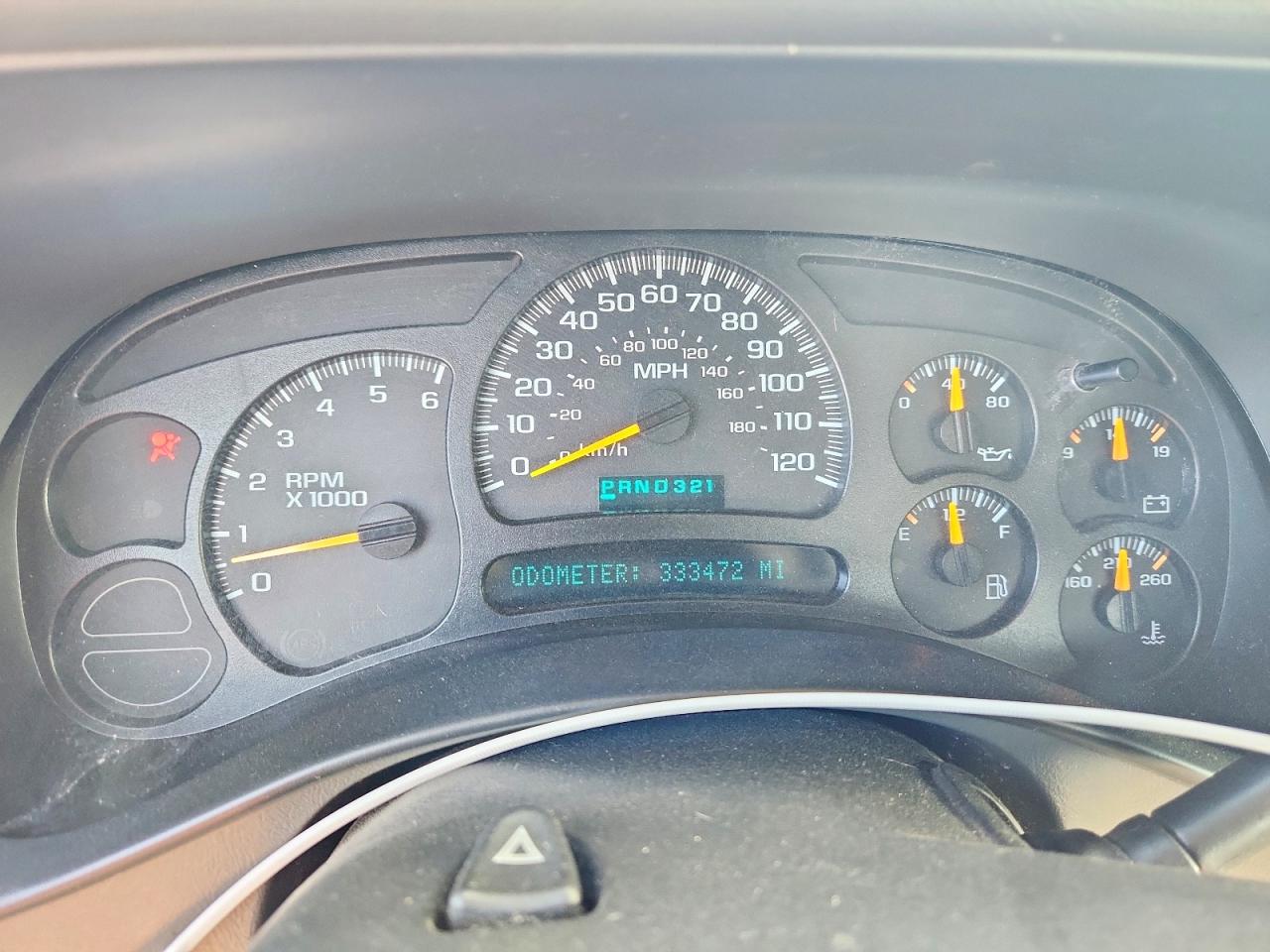 2005 Chevrolet Silverado C1500 Серебряный vin: 2GCEC13T751249402