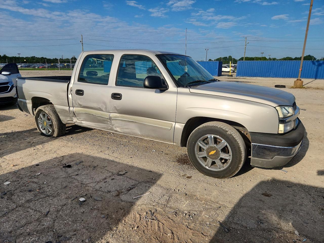 2005 Chevrolet Silverado C1500 Серебряный vin: 2GCEC13T751249402
