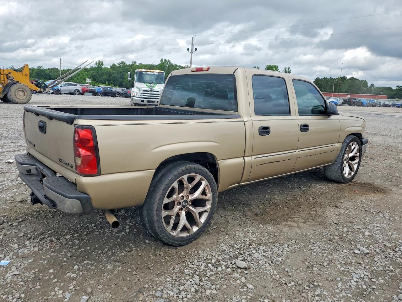 2005 Chevrolet Silverado C1500 Tan vin: 2GCEC13T751261128