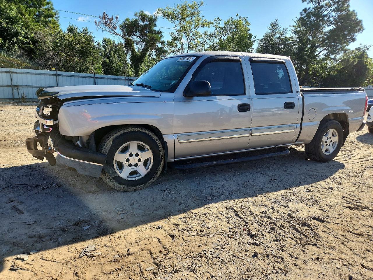2005 Chevrolet Silverado C1500 Silver vin: 2GCEC13T751368681