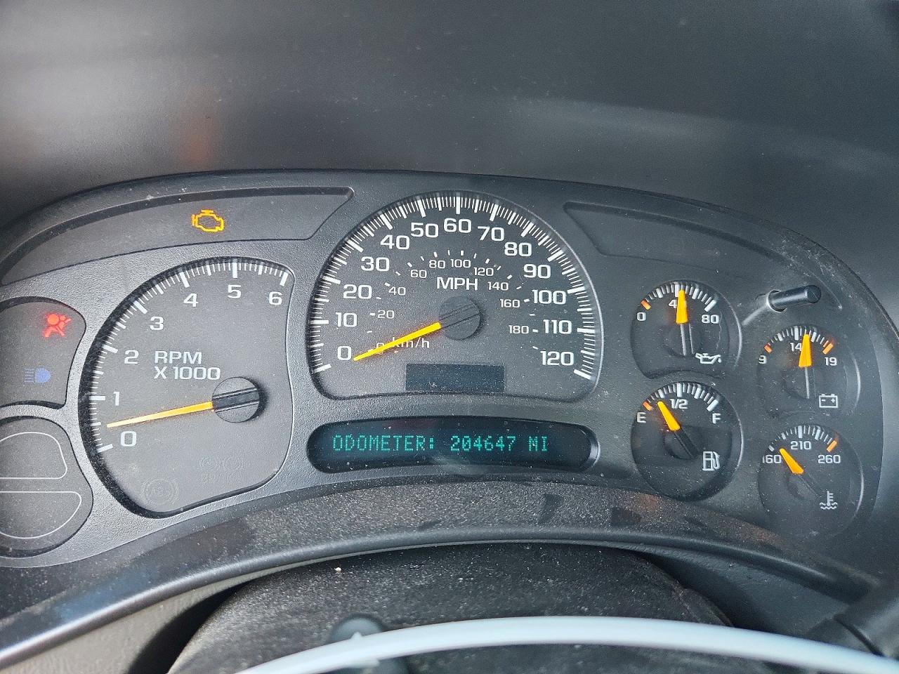 2005 Chevrolet Silverado C1500 Silver vin: 2GCEC13T751368681