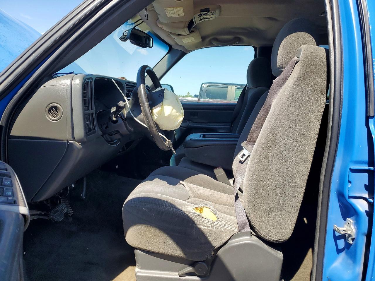 2004 Chevrolet Silverado C1500 Blue vin: 2GCEC13T841421144