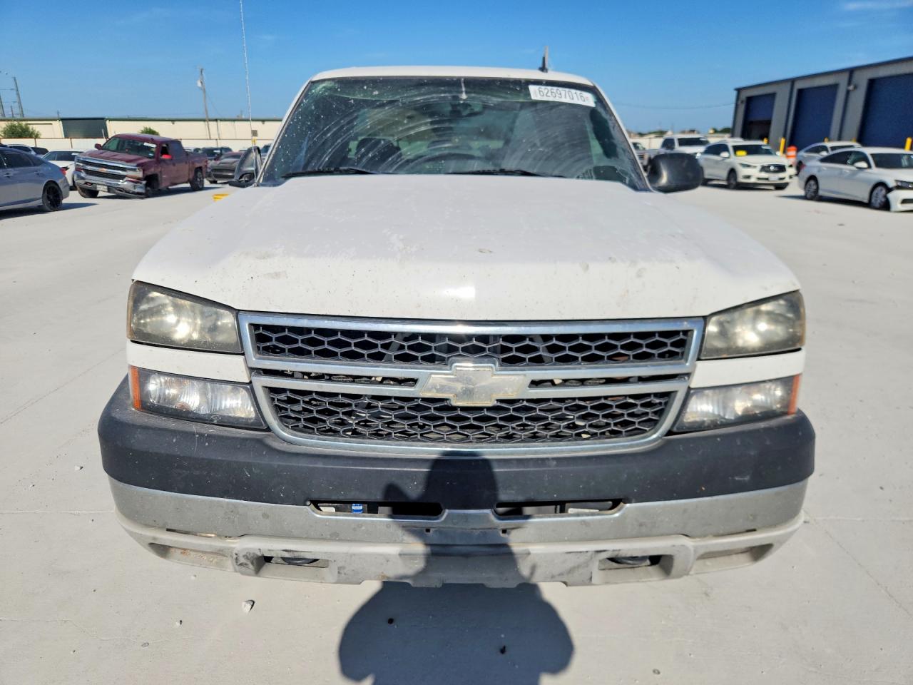 2006 Chevrolet Silverado C1500 White vin: 2GCEC13T861172573