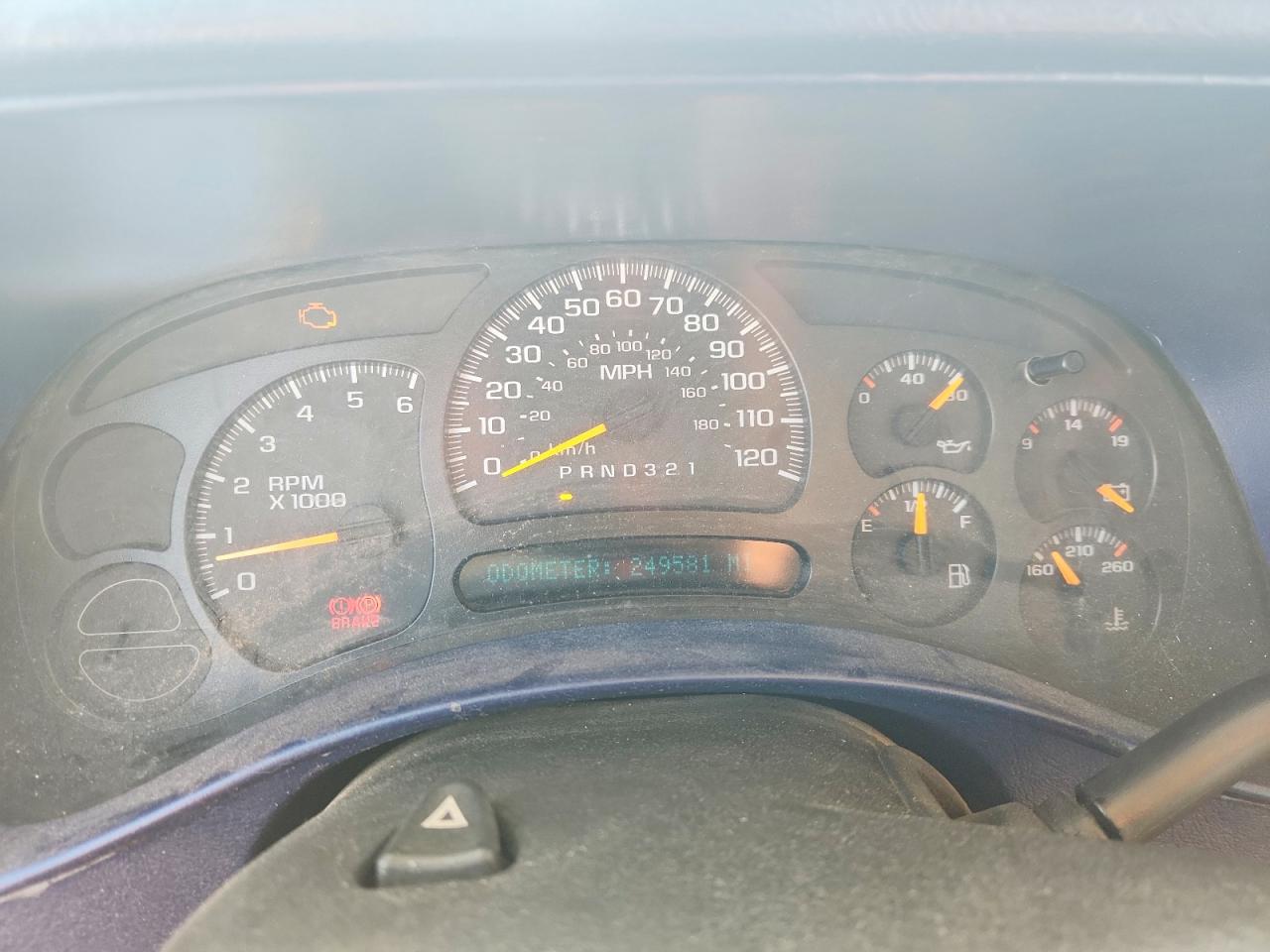 2006 Chevrolet Silverado C1500 White vin: 2GCEC13T861172573