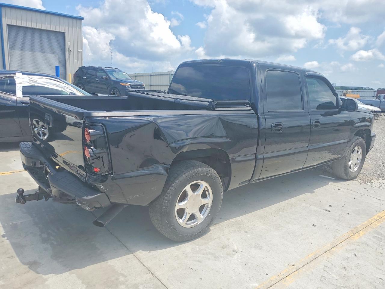 2005 Chevrolet Silverado C1500 Black vin: 2GCEC13T951107925