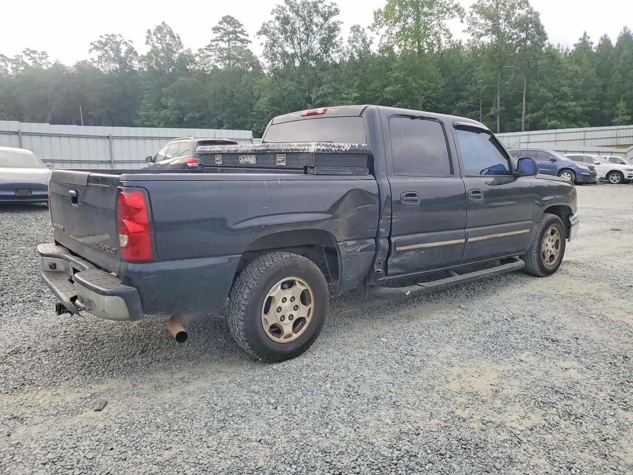 2004 Chevrolet Silverado C1500 Black vin: 2GCEC13TX41413322