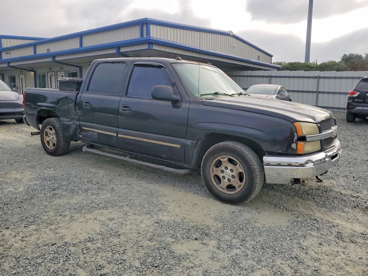 2004 Chevrolet Silverado C1500 Black vin: 2GCEC13TX41413322