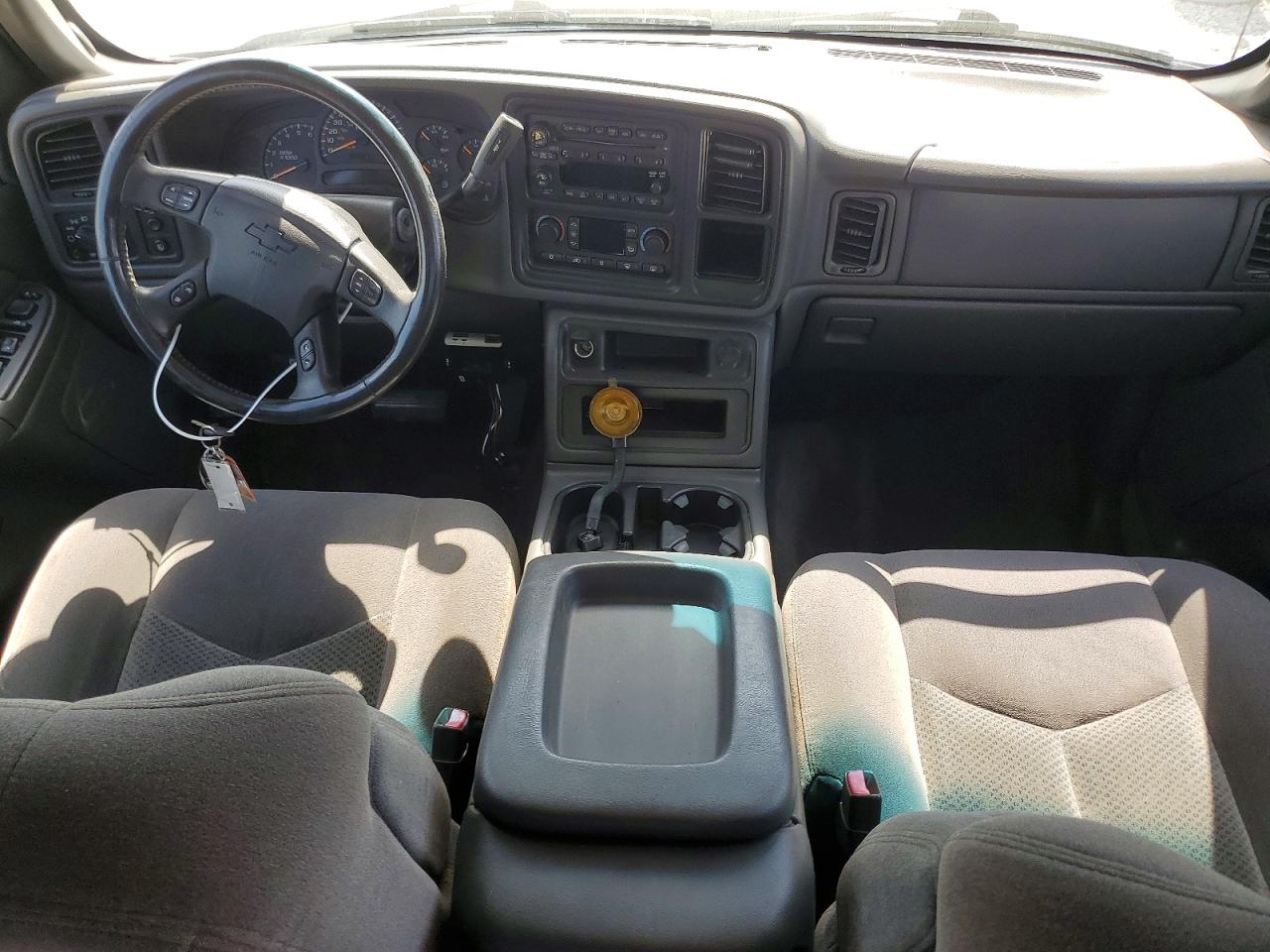 2005 Chevrolet Silverado C1500 Silver vin: 2GCEC13TX51186747