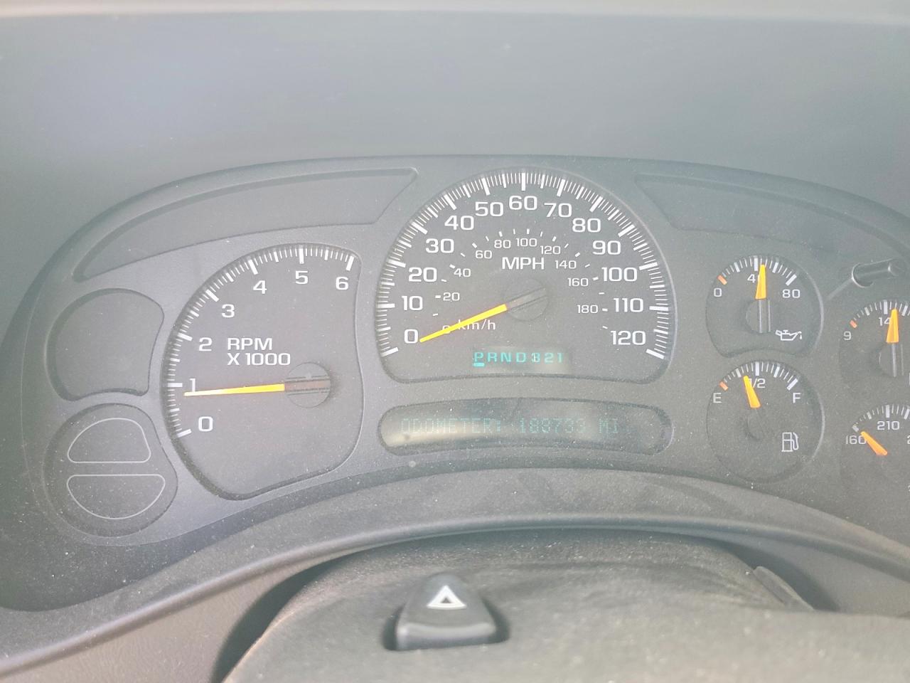 2005 Chevrolet Silverado C1500 Silver vin: 2GCEC13TX51186747