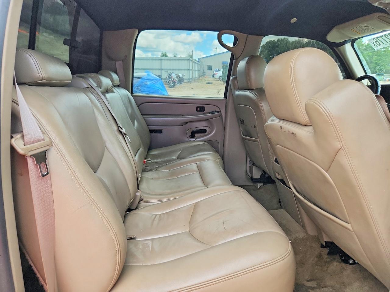 2005 Chevrolet Silverado C1500 Белый vin: 2GCEC13TX51206592