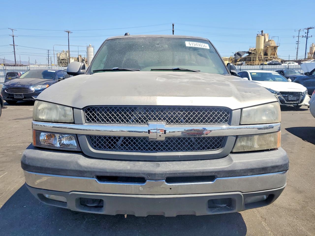 2005 Chevrolet Silverado C1500 Two Tone vin: 2GCEC13TX51364270