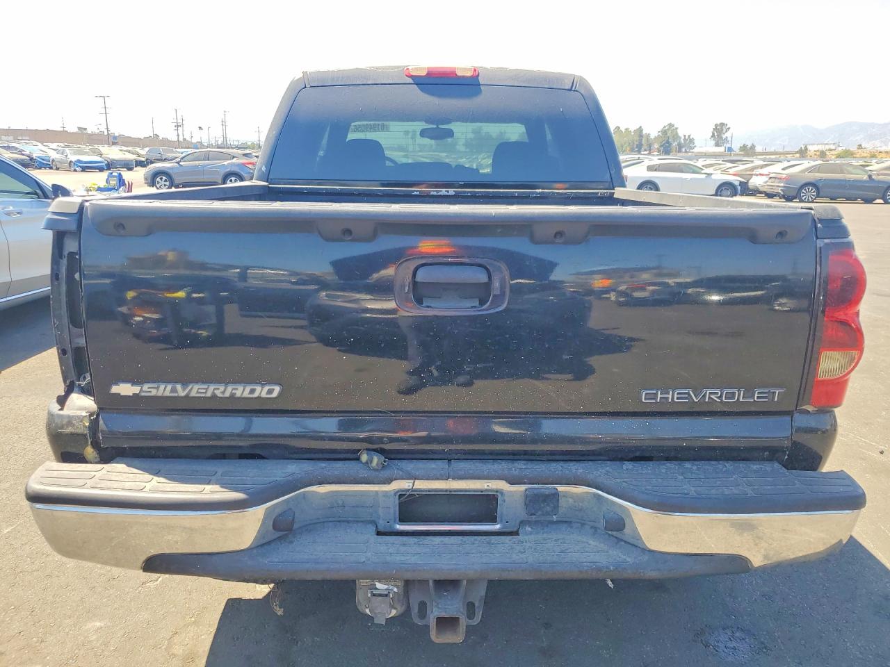 2005 Chevrolet Silverado C1500 Two Tone vin: 2GCEC13TX51364270