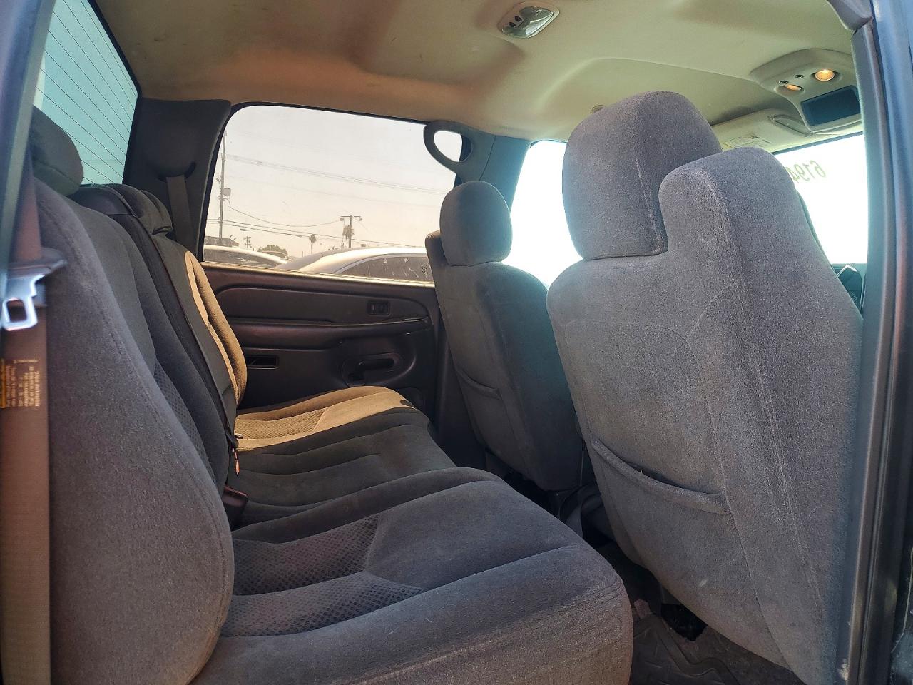 2005 Chevrolet Silverado C1500 Two Tone vin: 2GCEC13TX51364270