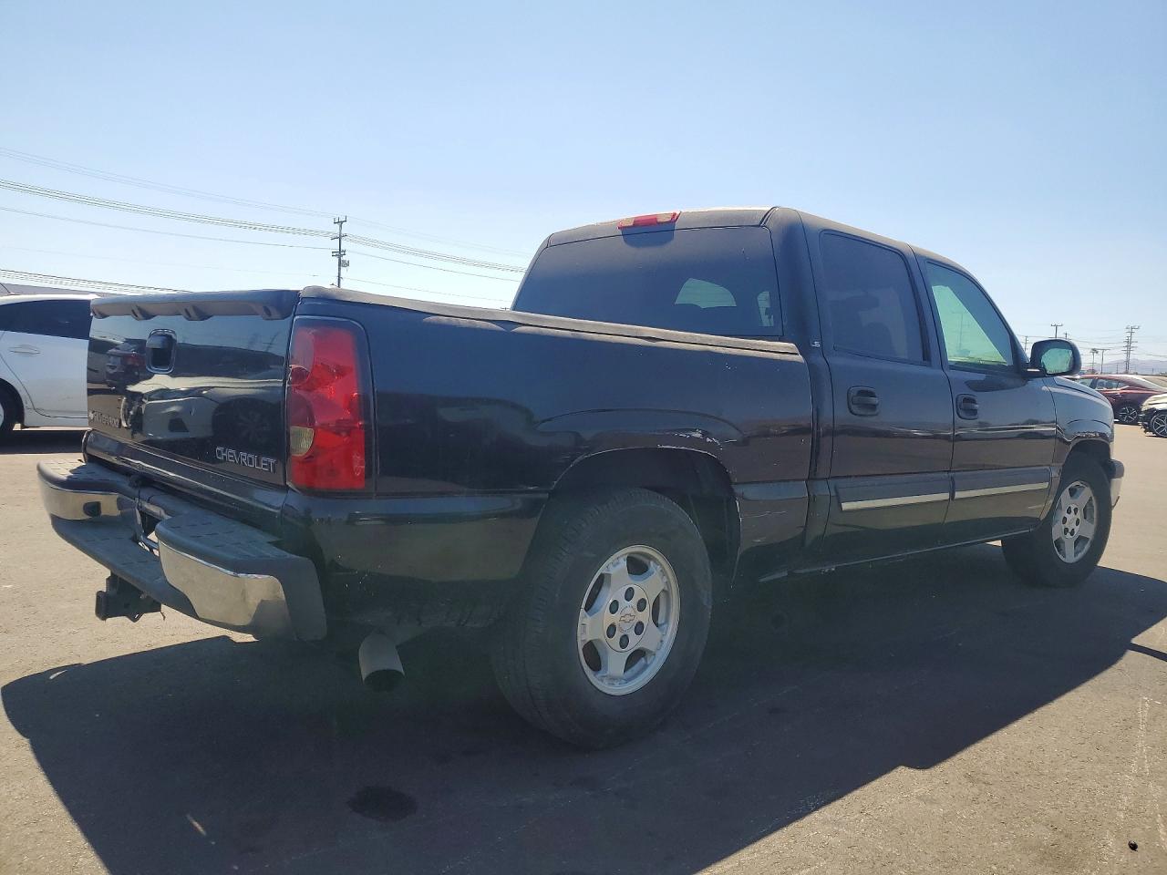 2005 Chevrolet Silverado C1500 Two Tone vin: 2GCEC13TX51364270
