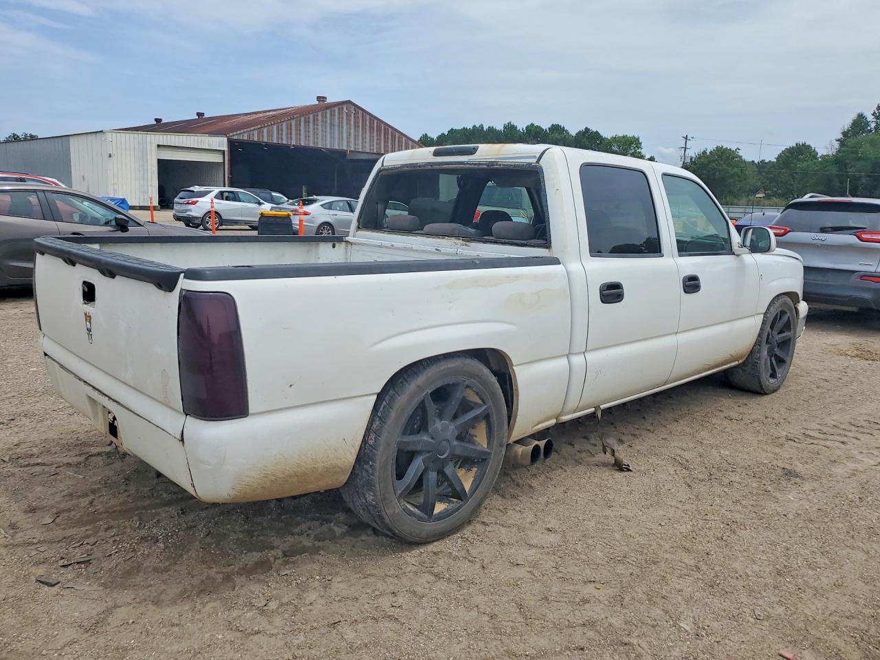 2007 Chevrolet 1500 15 Crew 4x2 White vin: 2GCEC13V071152319