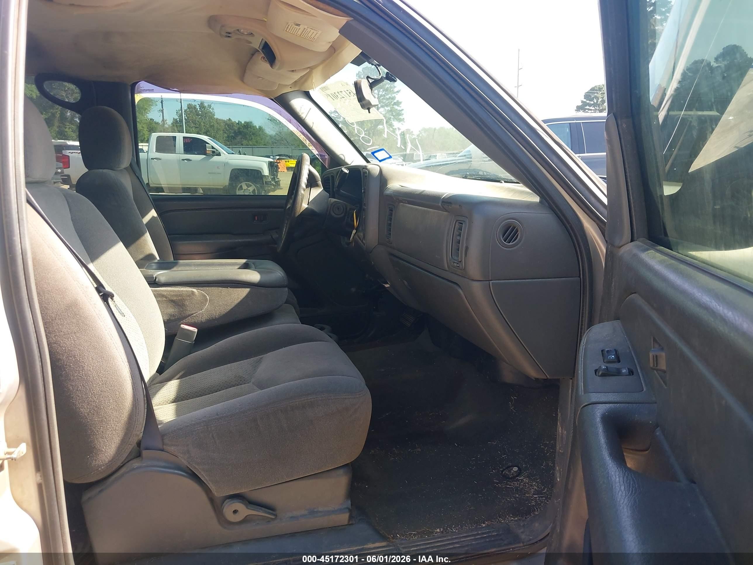2007 Chevrolet Silverado 1500 Classic Ls Silver vin: 2GCEC13V171100021
