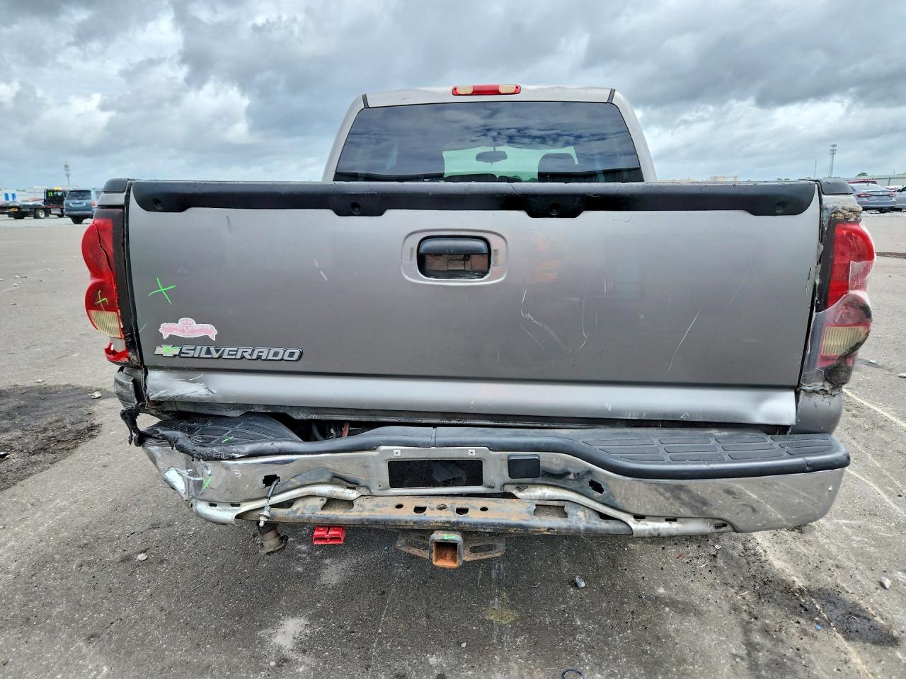 2007 Chevrolet Silverado C1500 Classic Crew Cab Gray vin: 2GCEC13V171163362