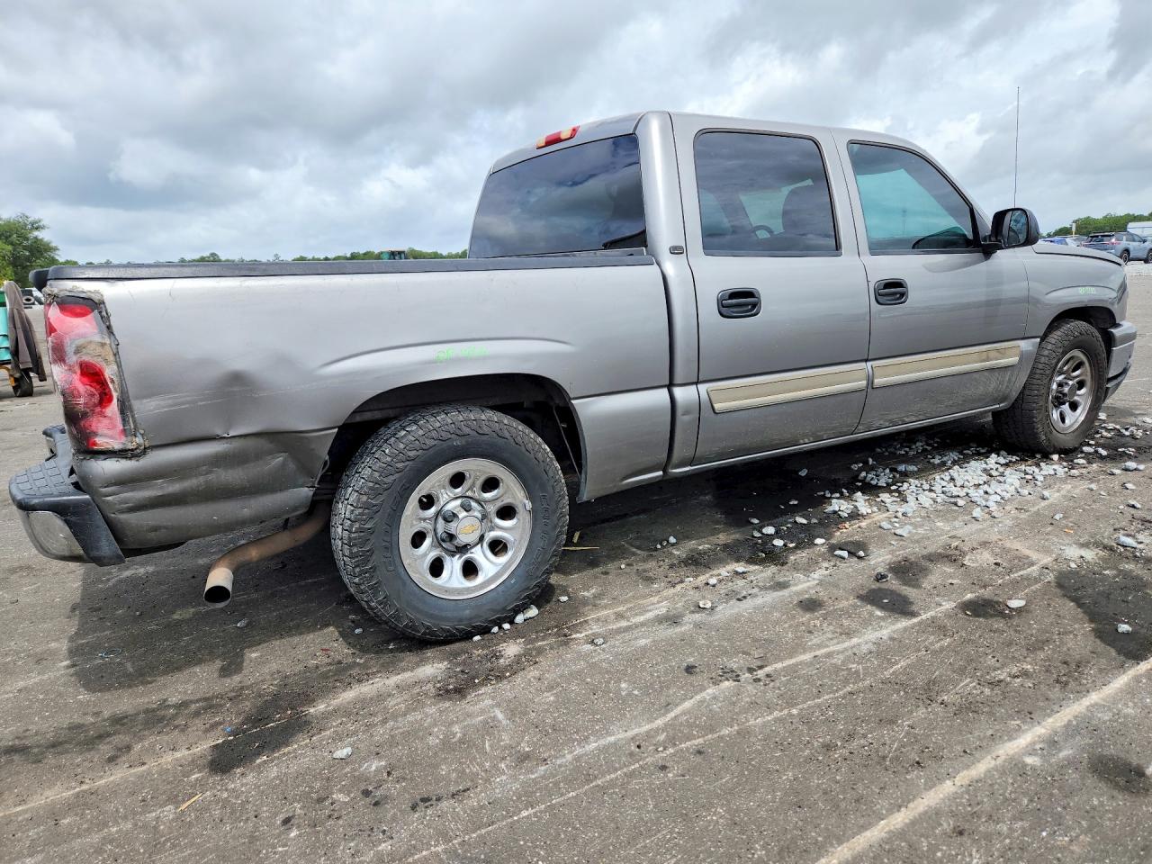 2007 Chevrolet Silverado C1500 Classic Crew Cab Gray vin: 2GCEC13V171163362