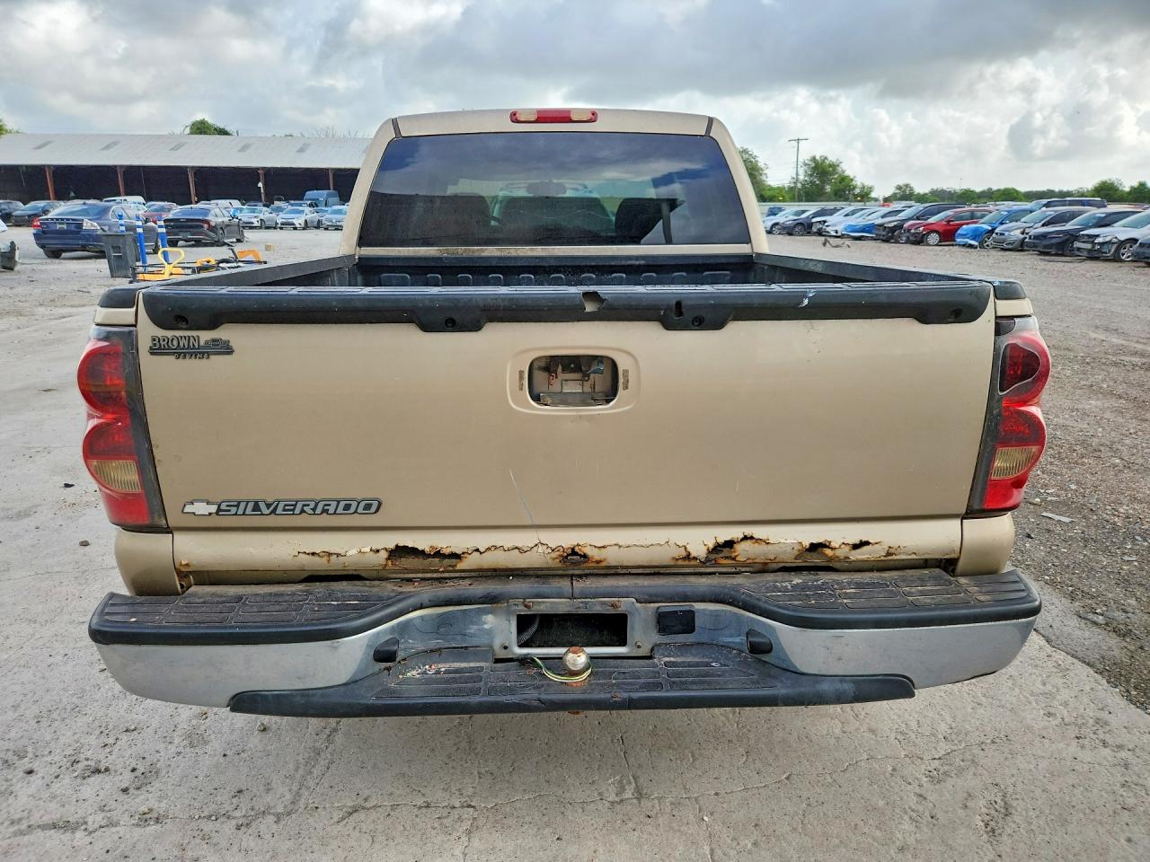2007 Chevrolet Silverado C1500 Classic Crew Cab Tan vin: 2GCEC13V571156267