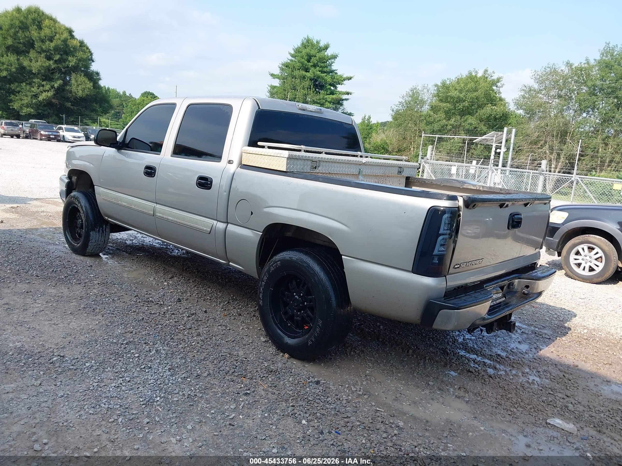 2006 Chevrolet Silverado 1500 Ls Silver vin: 2GCEC13V661298738