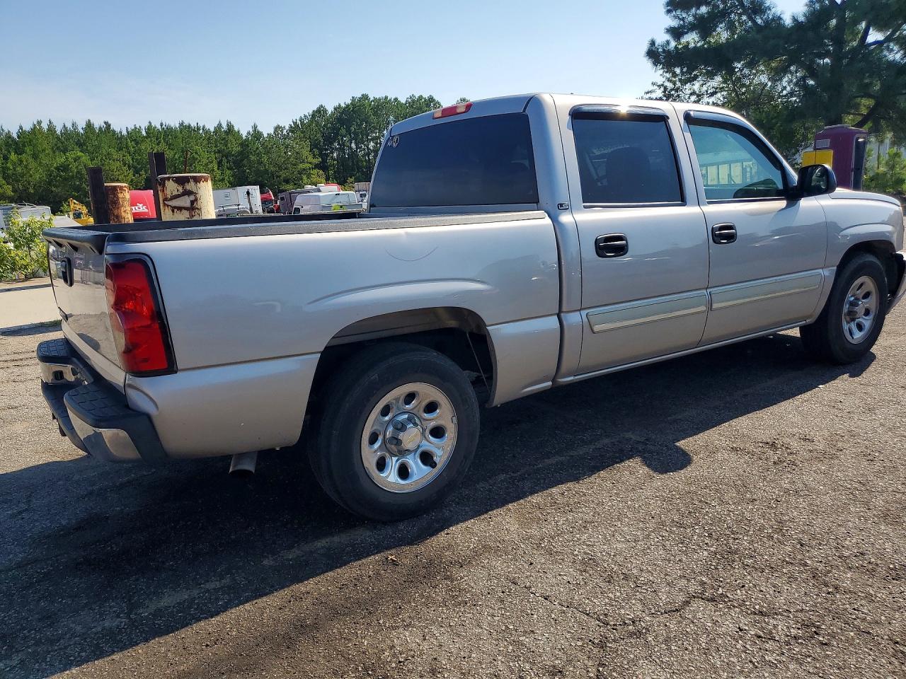 2006 Chevrolet Silverado C1500 Silver vin: 2GCEC13V661312752