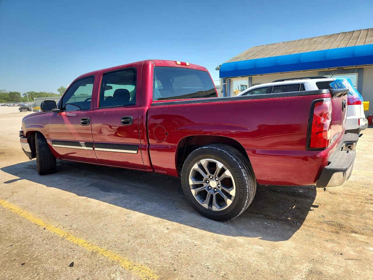 2006 Chevrolet Silverado C1500 Maroon vin: 2GCEC13V661326442