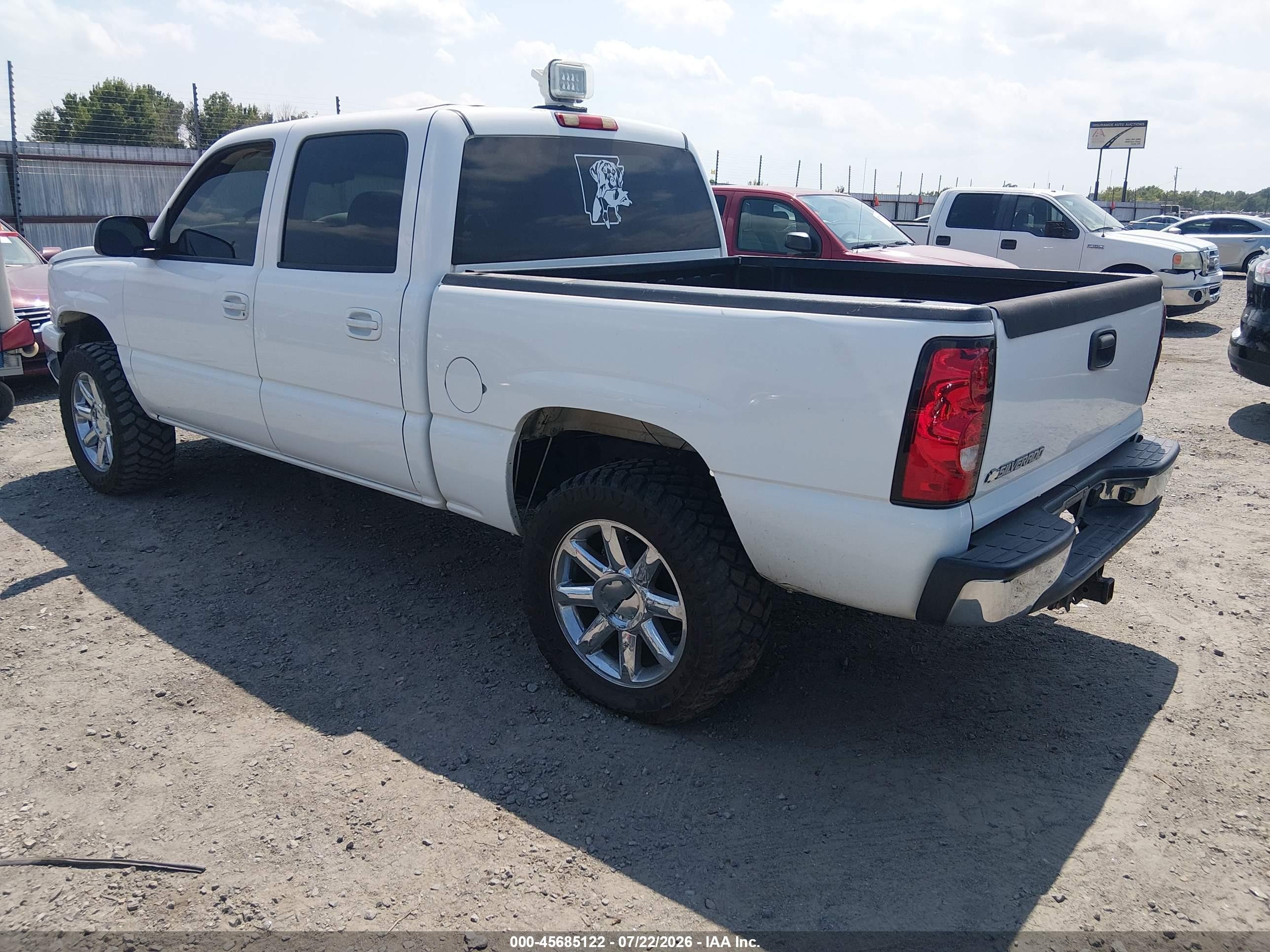2006 Chevrolet Silverado 1500 Ls Белый vin: 2GCEC13V761328510