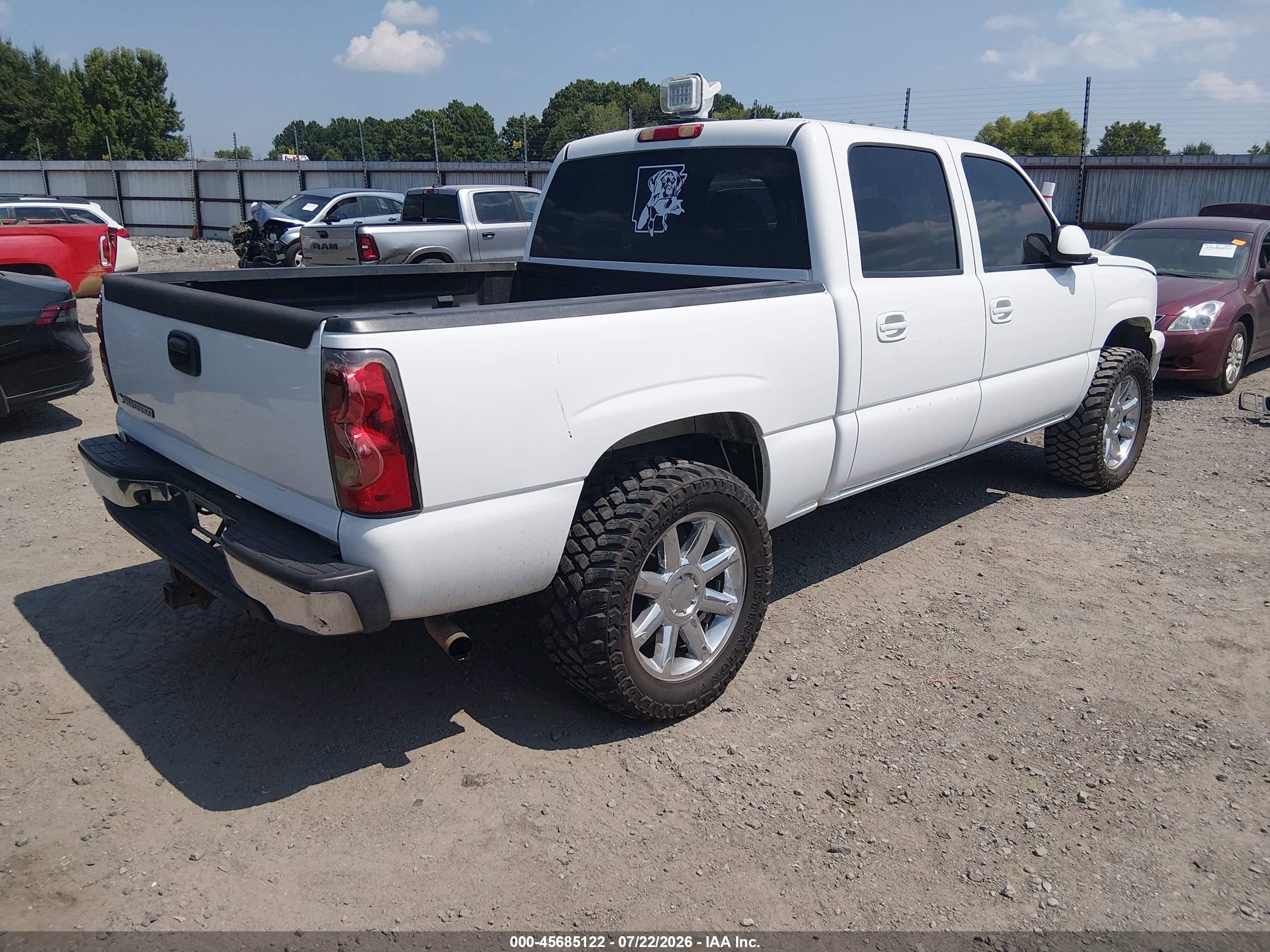 2006 Chevrolet Silverado 1500 Ls Белый vin: 2GCEC13V761328510