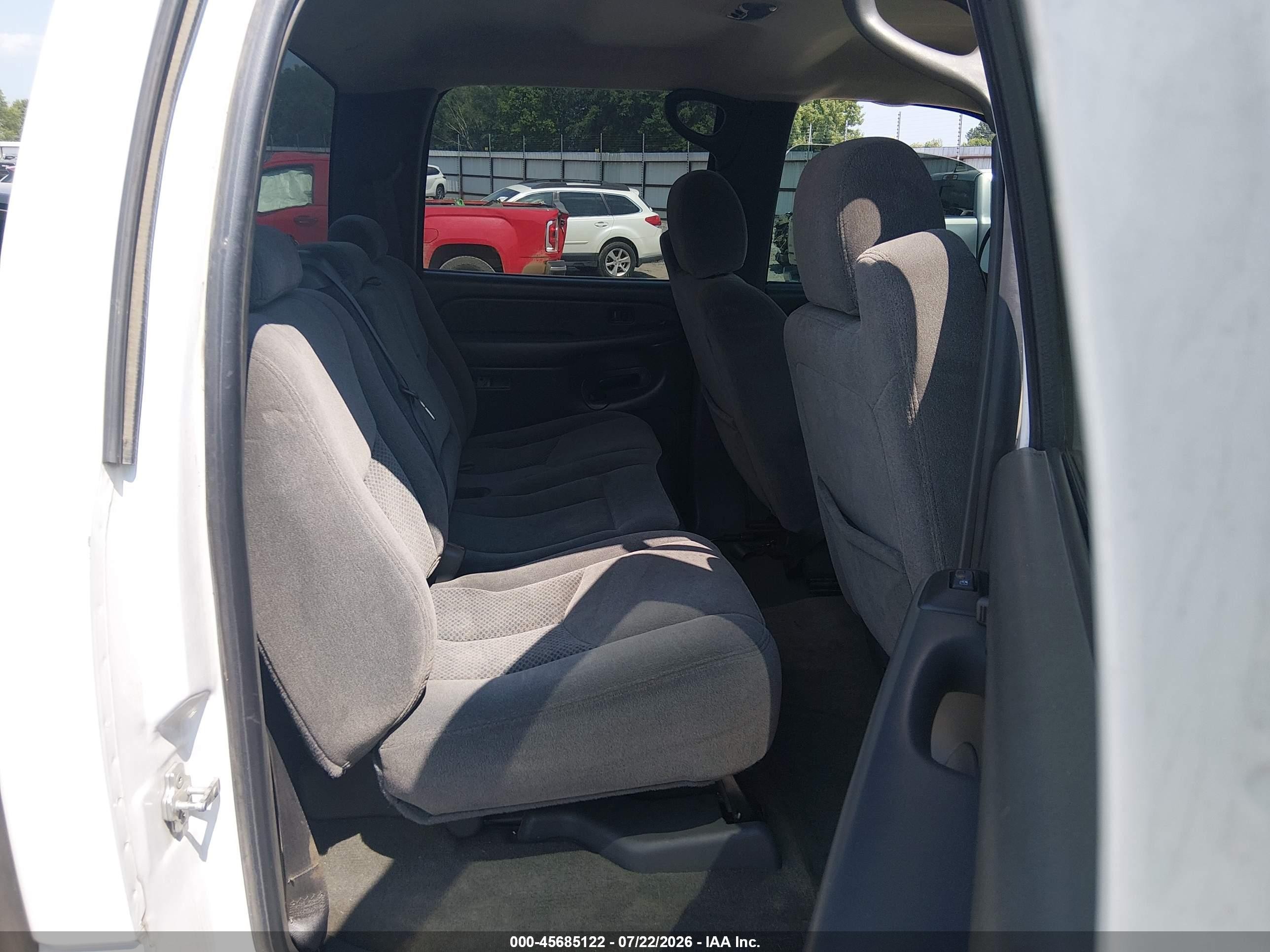 2006 Chevrolet Silverado 1500 Ls Белый vin: 2GCEC13V761328510