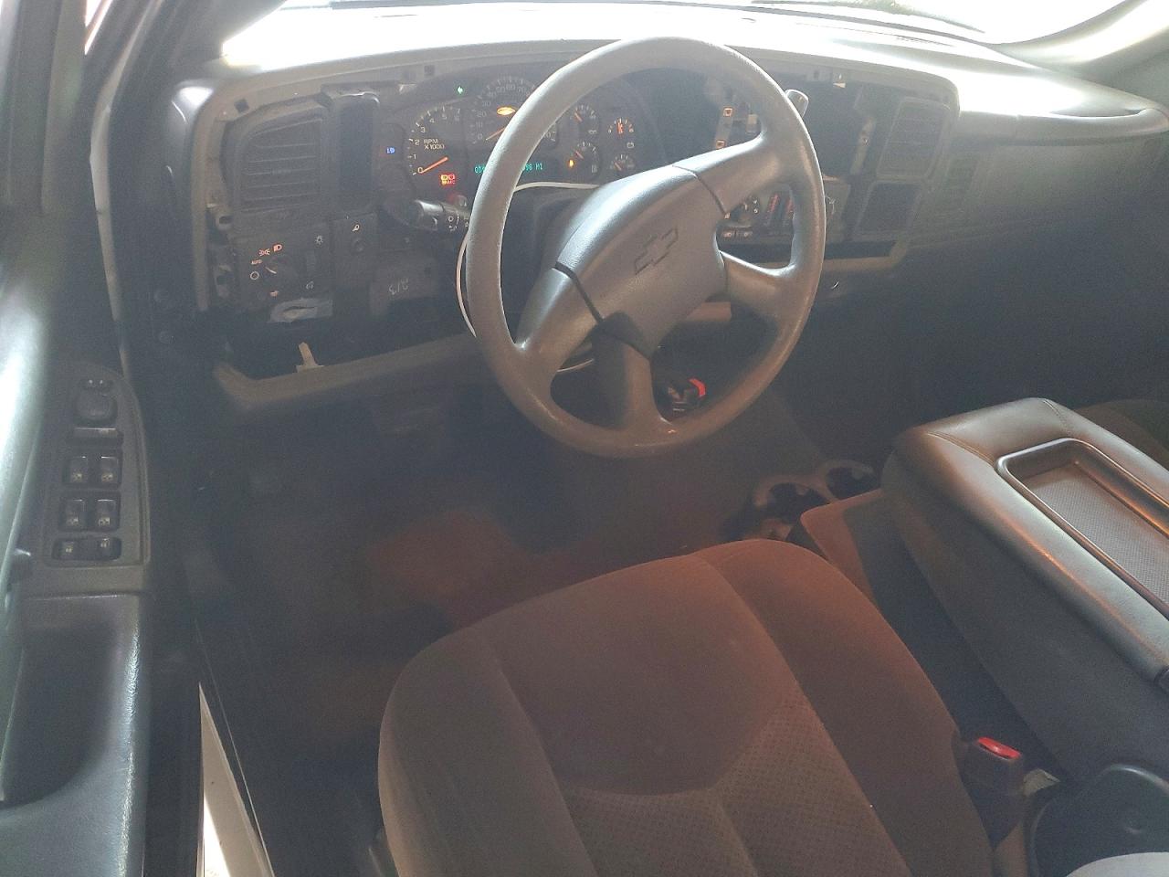 2006 Chevrolet Silverado C1500 White vin: 2GCEC13V861282217