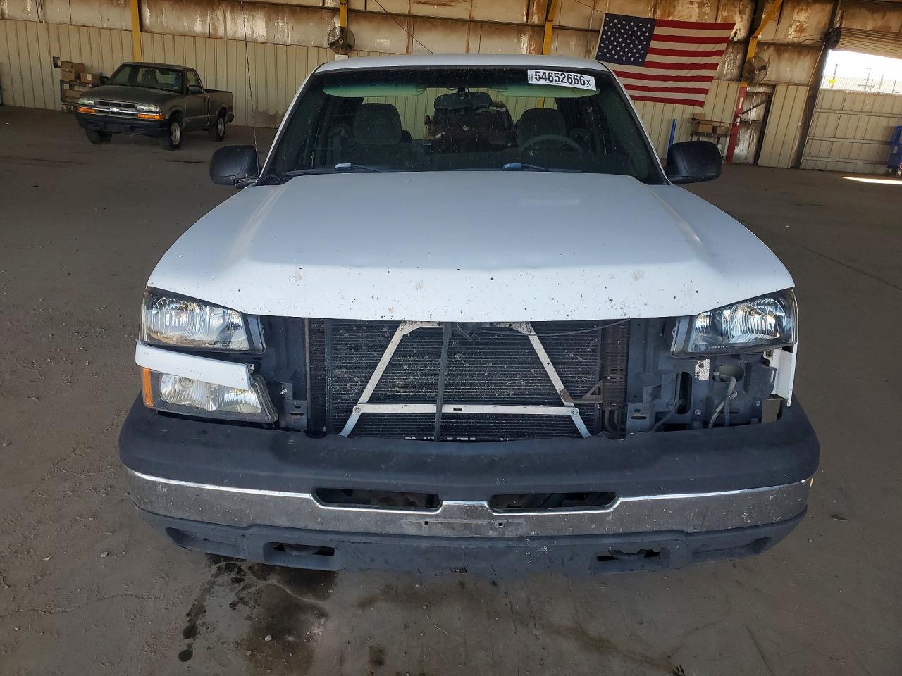 2006 Chevrolet Silverado C1500 White vin: 2GCEC13V861282217