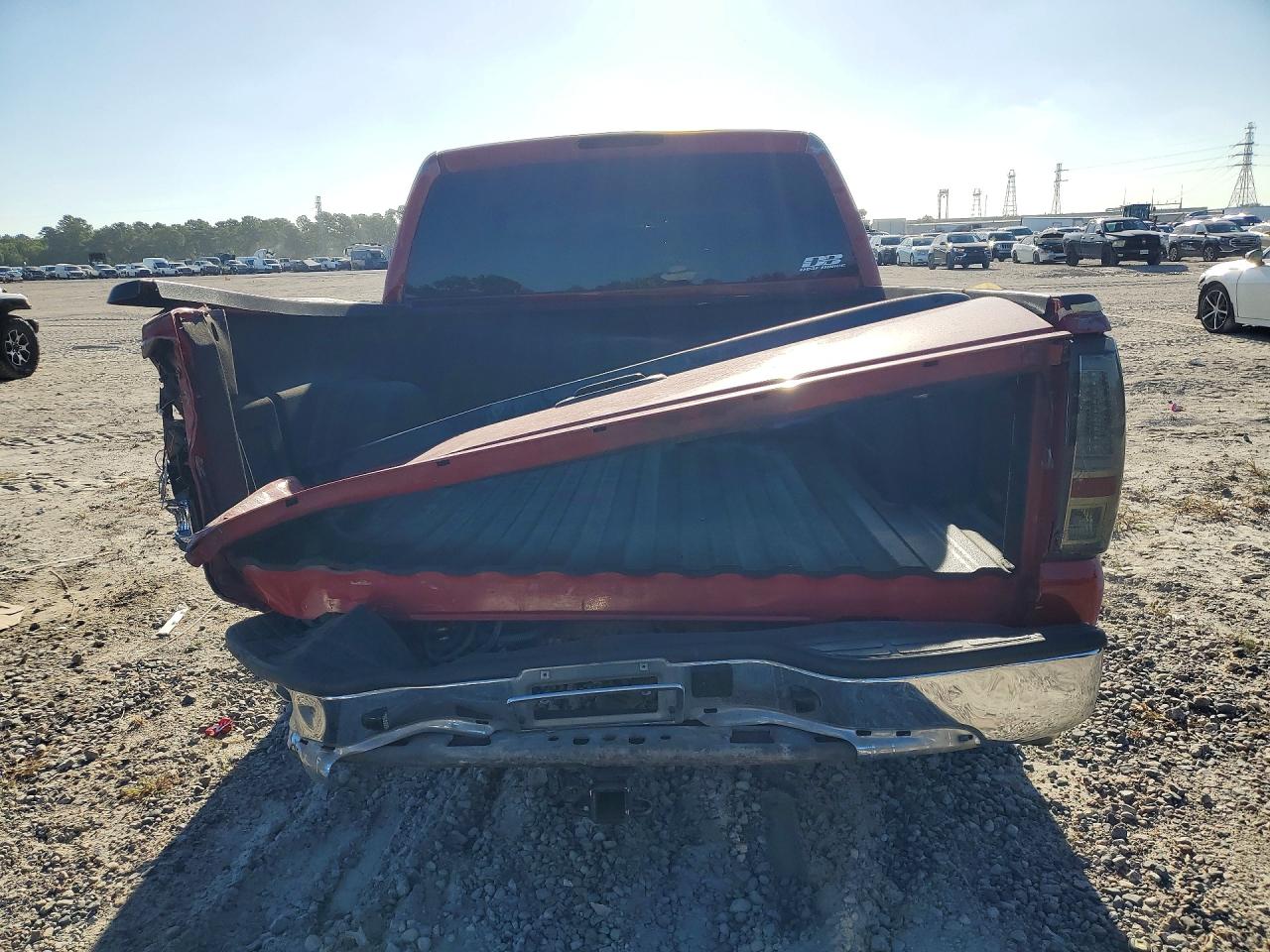 2006 Chevrolet Silverado C1500 Красный vin: 2GCEC13V961221958