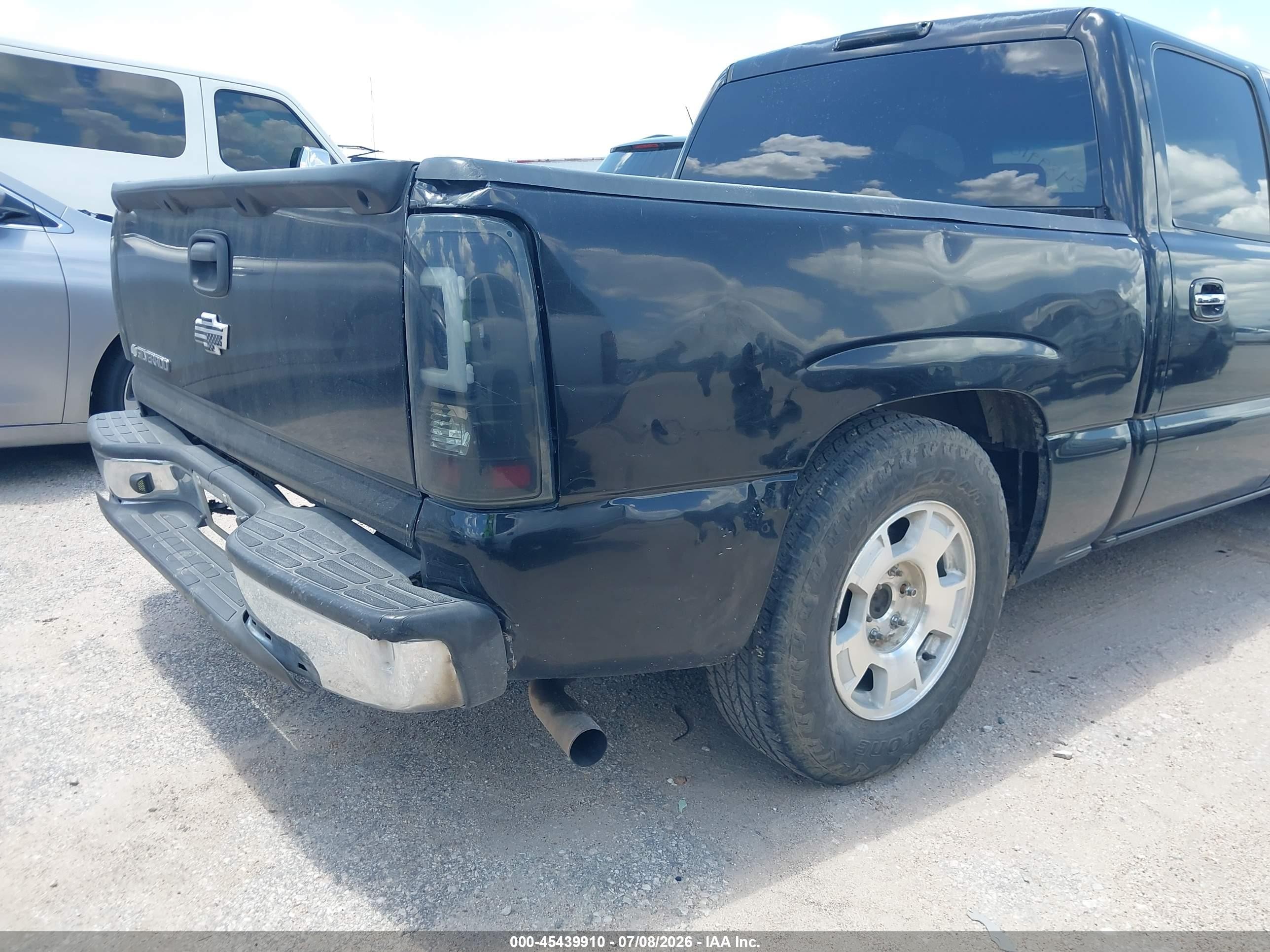 2006 Chevrolet Silverado 1500 Ls Black vin: 2GCEC13V961296577