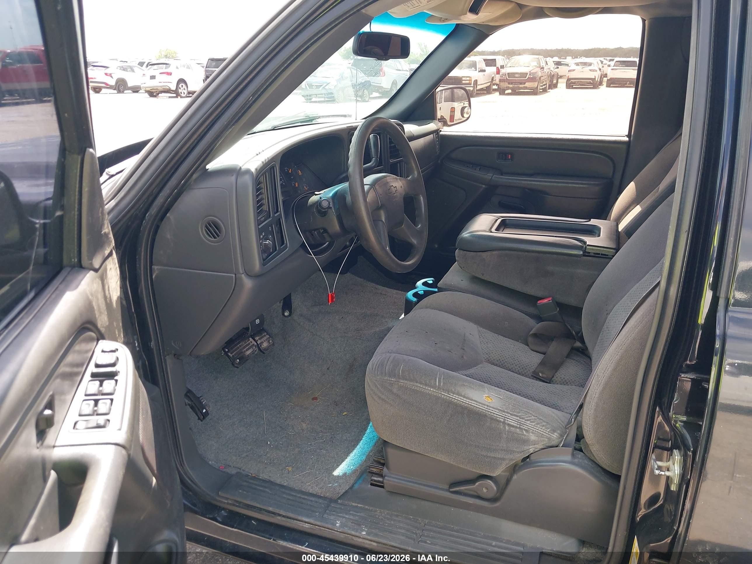 2006 Chevrolet Silverado 1500 Ls Black vin: 2GCEC13V961296577