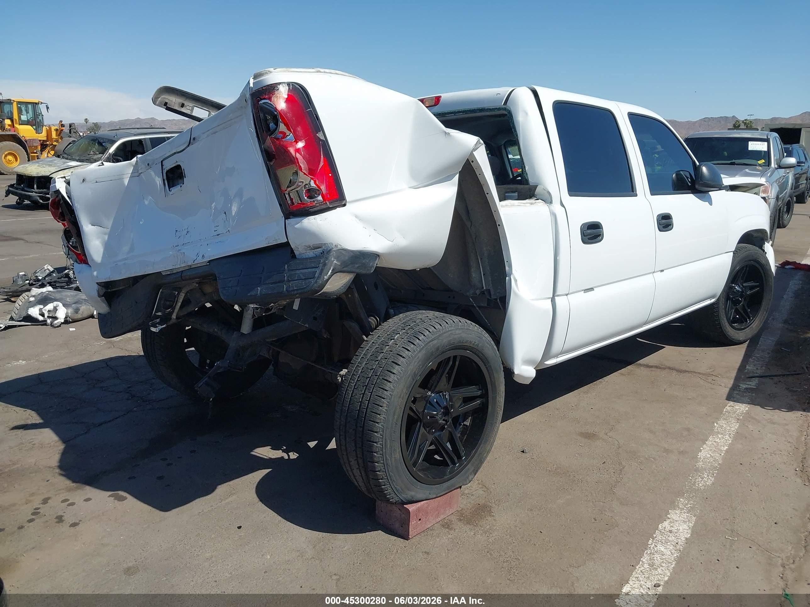 2006 Chevrolet Silverado 1500 Ls White vin: 2GCEC13V961344918
