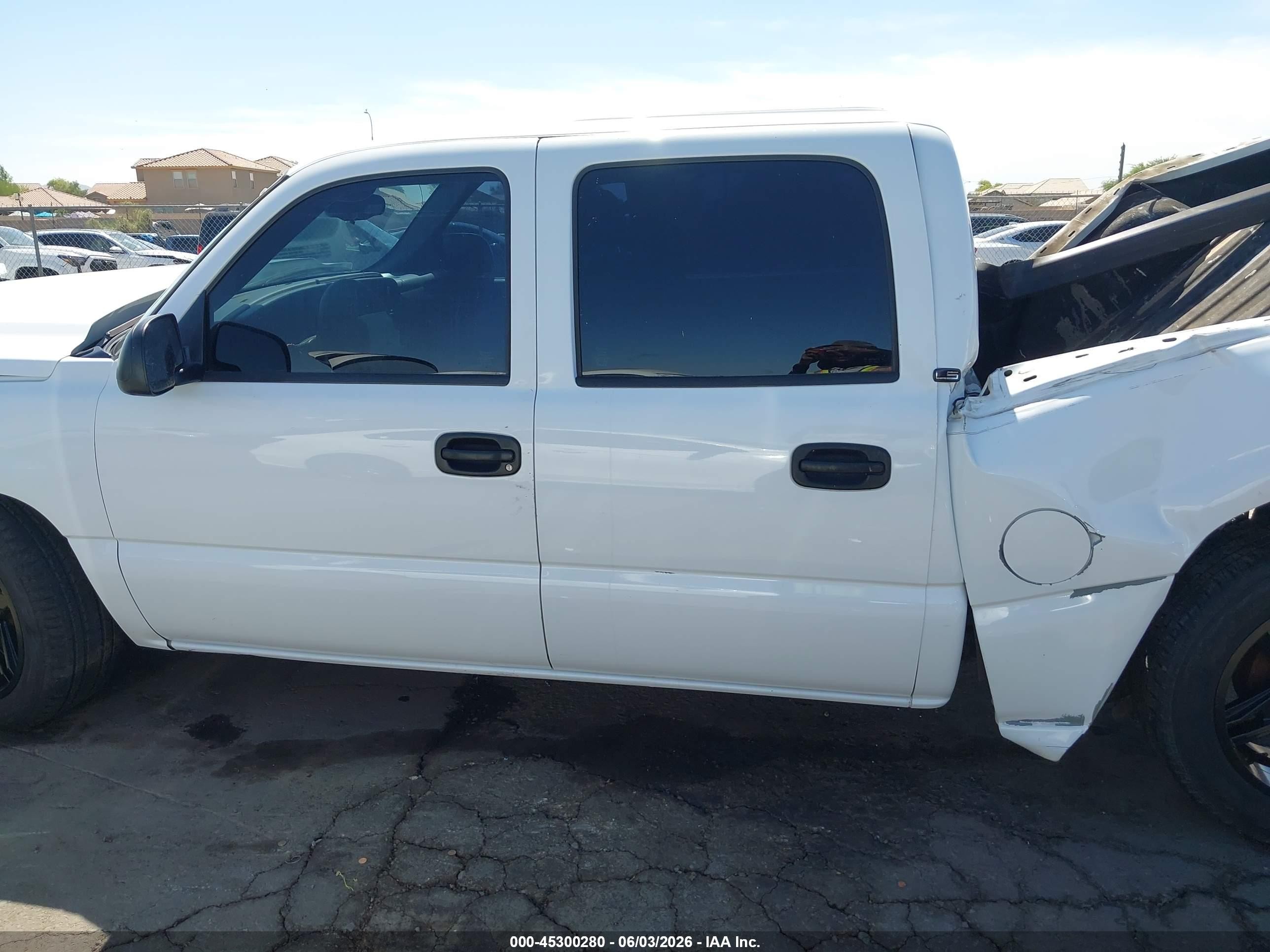 2006 Chevrolet Silverado 1500 Ls White vin: 2GCEC13V961344918