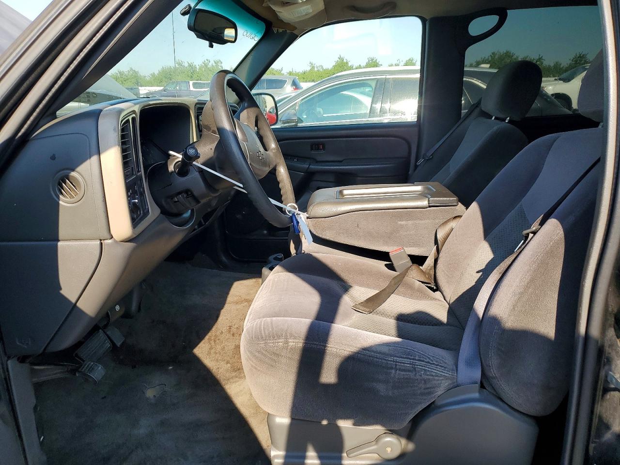 2006 Chevrolet Silverado C1500 Black vin: 2GCEC13VX61237442
